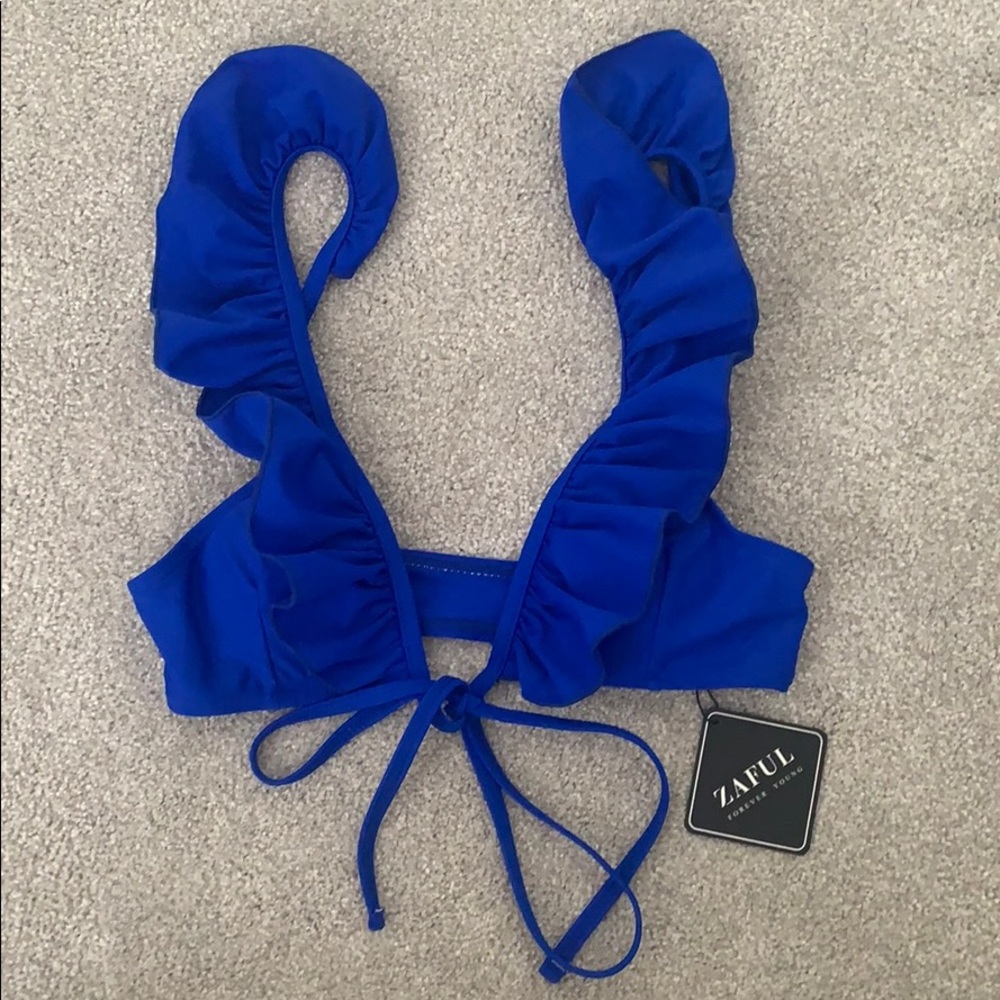 Zaful Ruffle Bikini Top